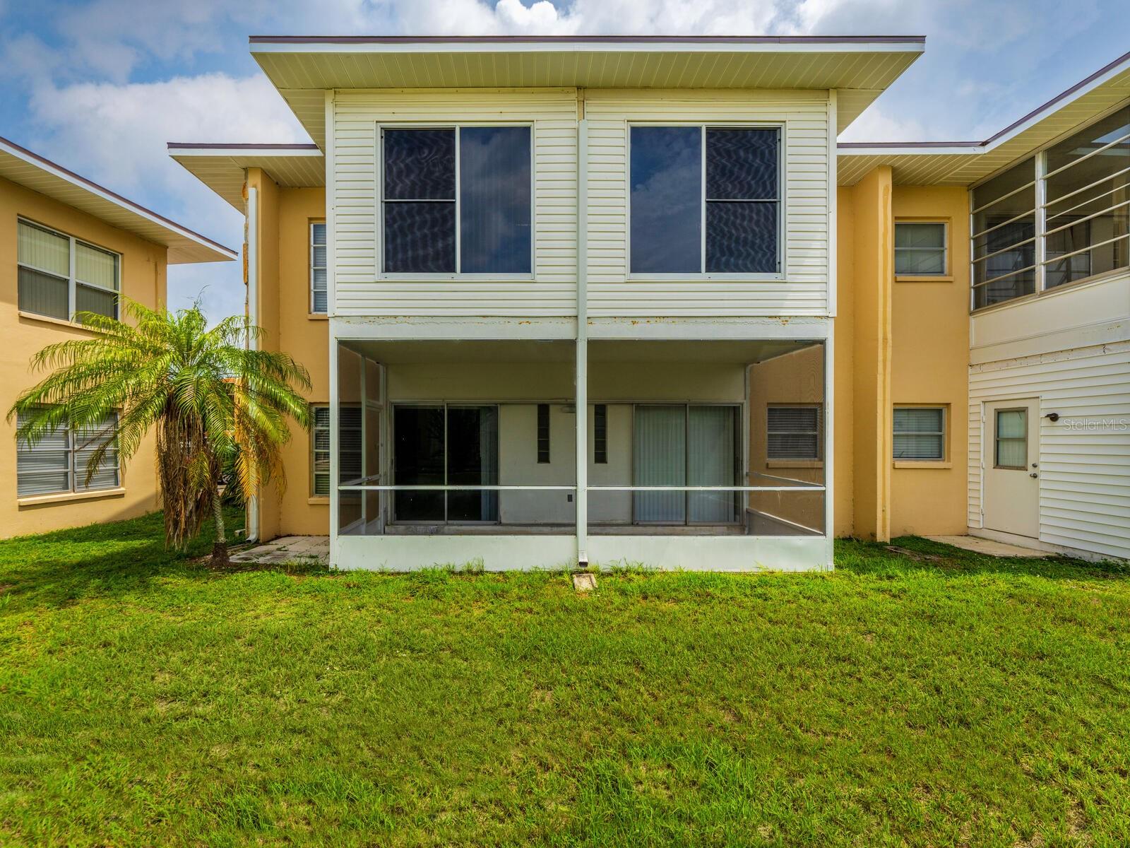 PLAZA VIEW - Residential