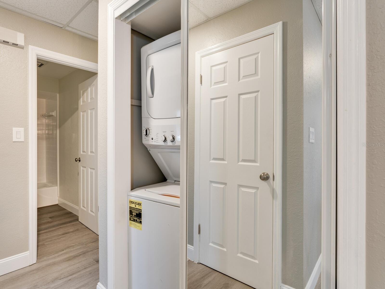 PLAZA VIEW - Residential