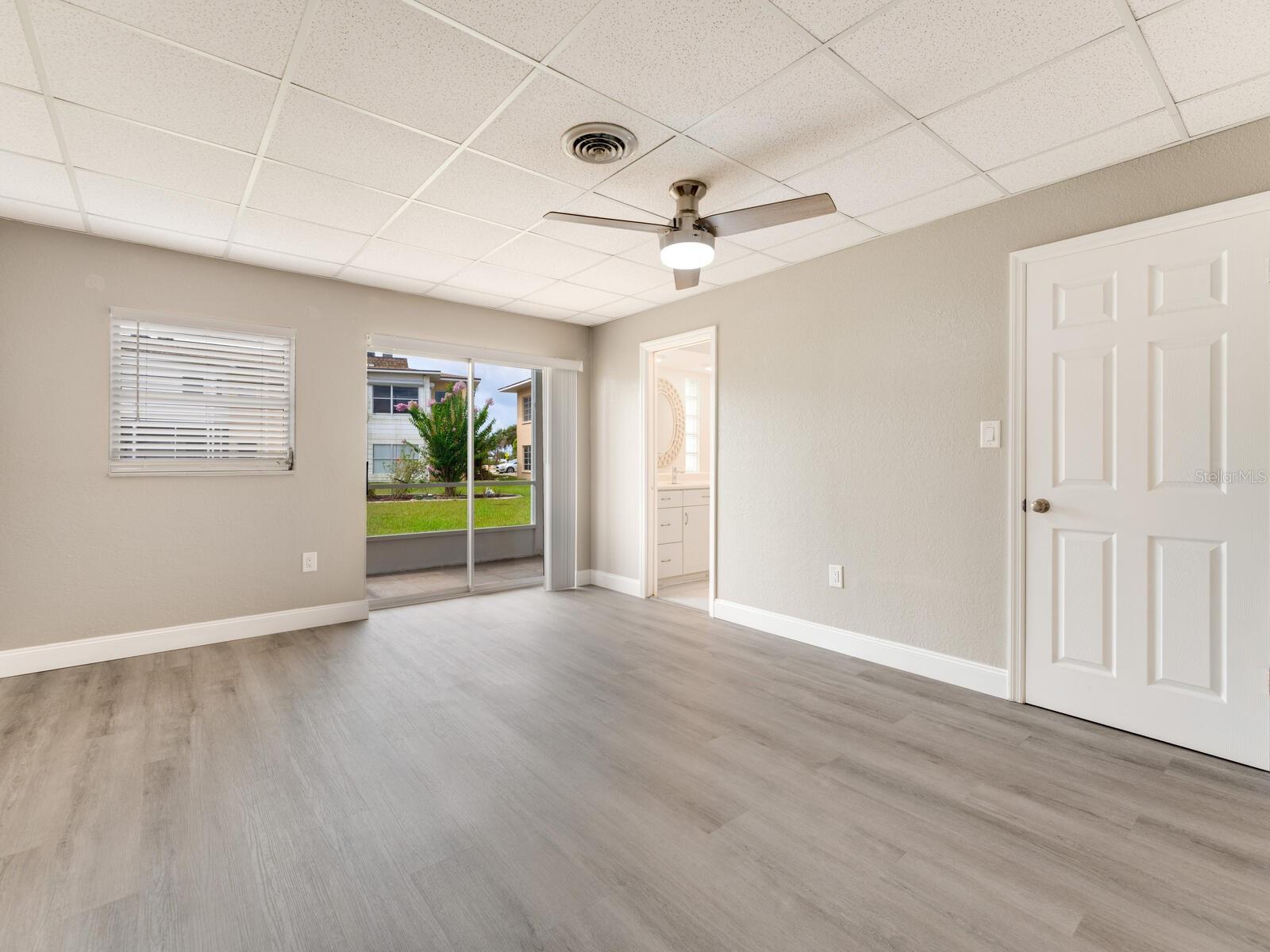 PLAZA VIEW - Residential