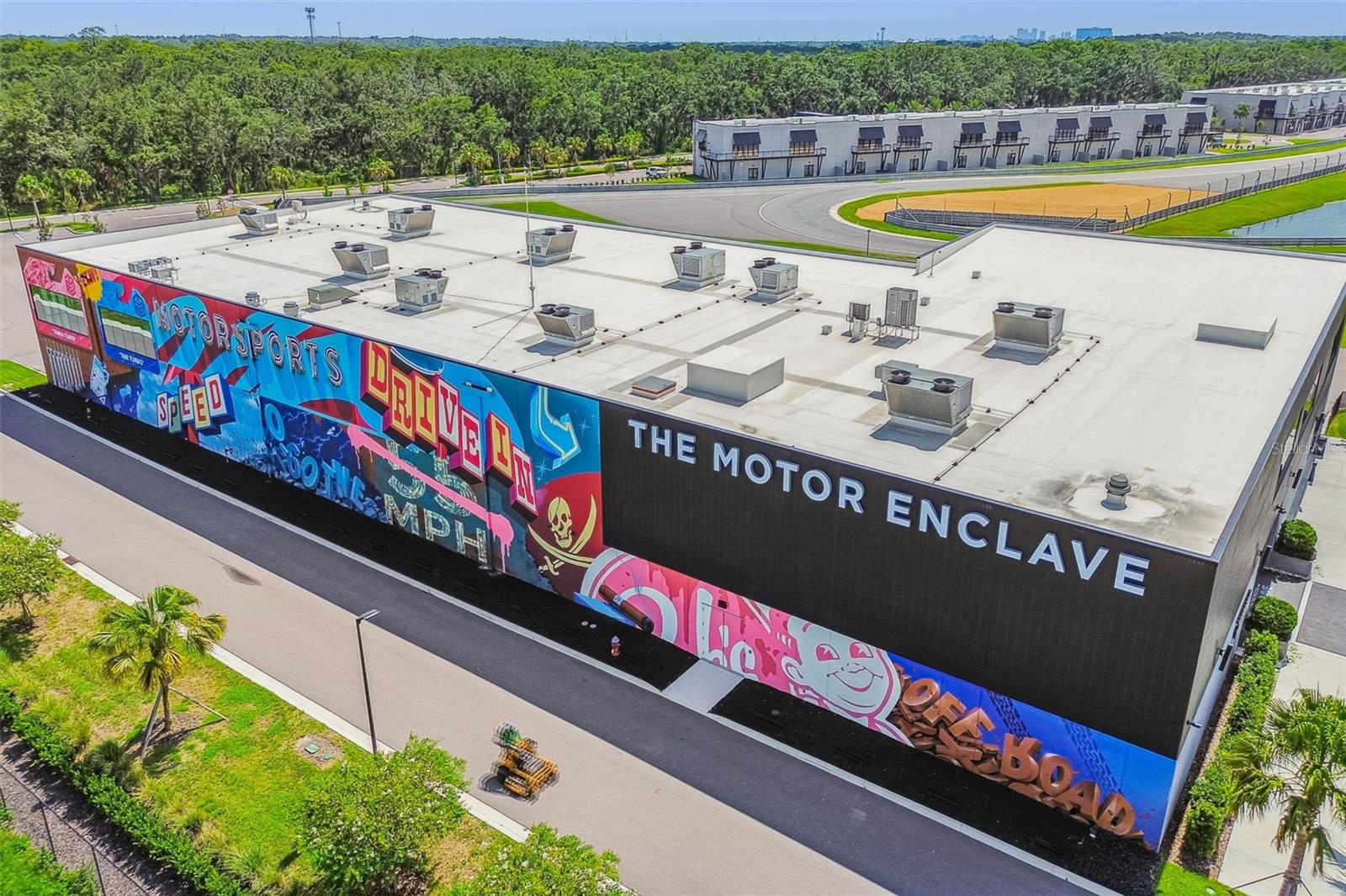 MOTOR ENCLAVE - Commercial Sale