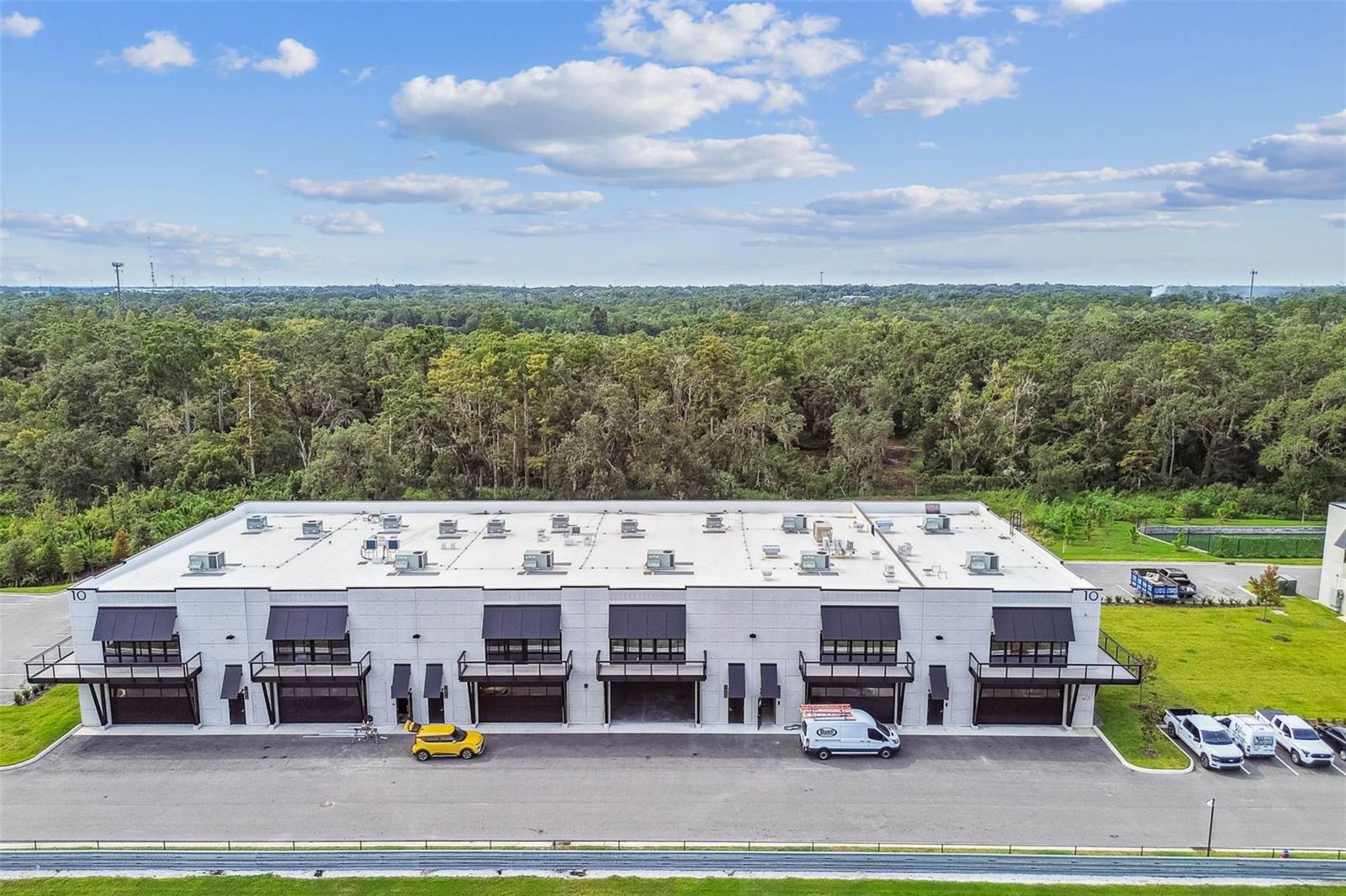 MOTOR ENCLAVE - Commercial Sale