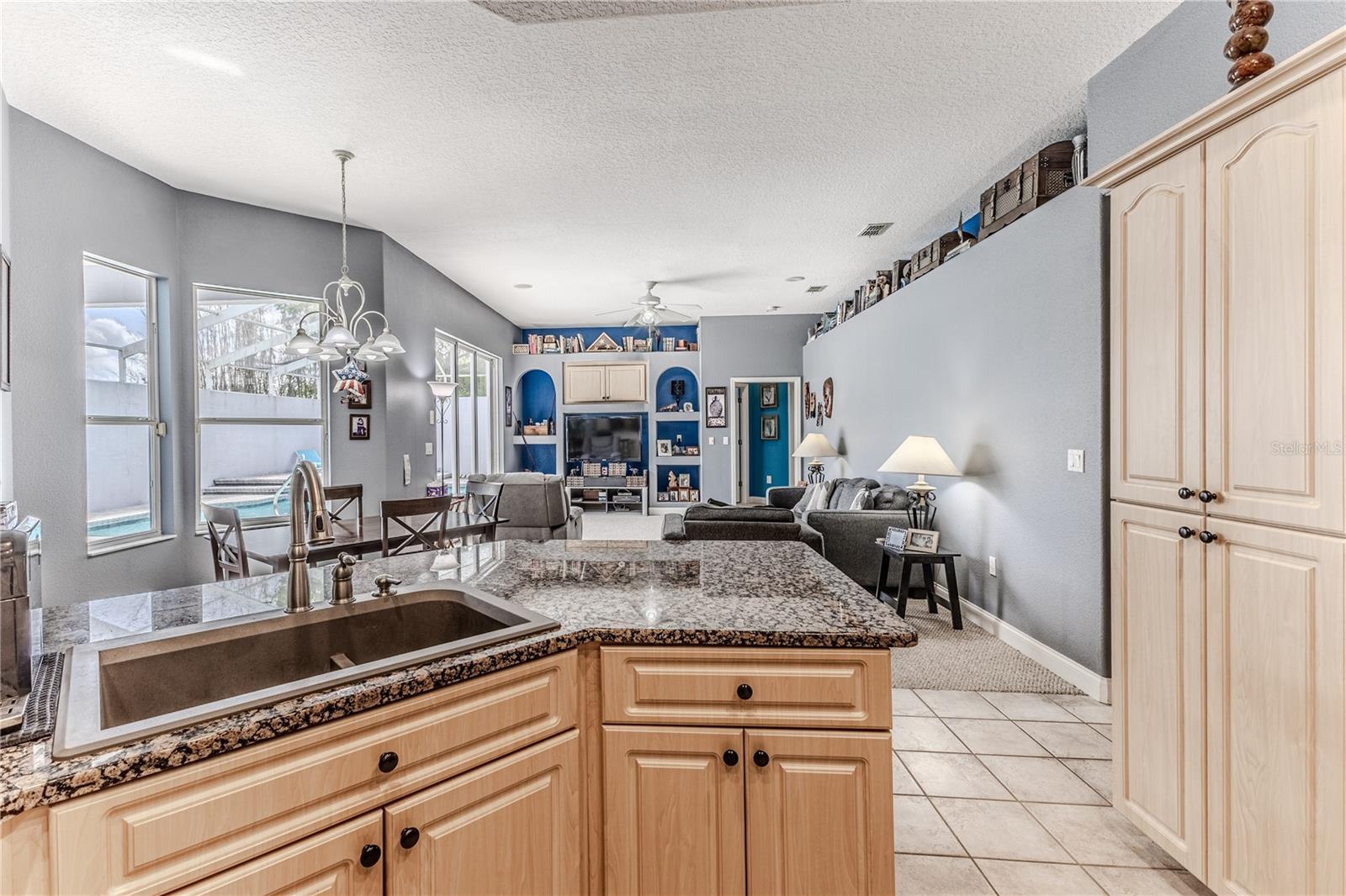 SPRING HILL - Residential