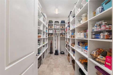 Tiny photo for 11207 Roz Way, Oxford, FL 34484 (MLS # TB8477201)