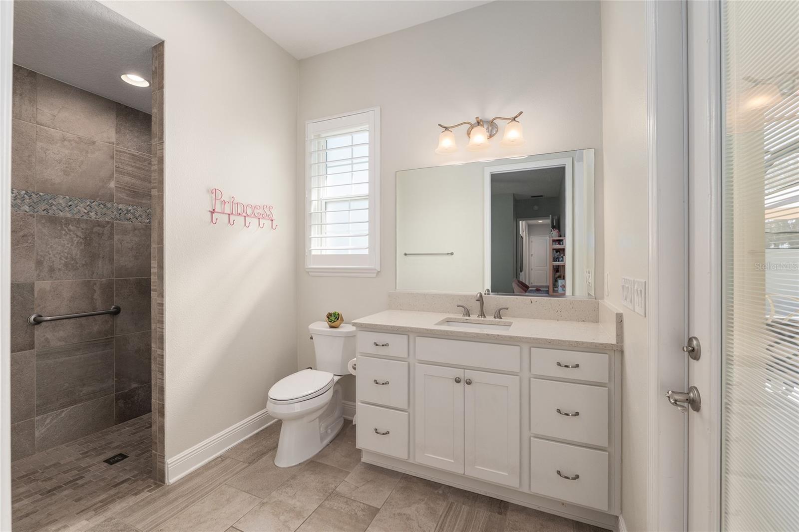 OXFORD OAKS PH 1 UN #833 - Residential