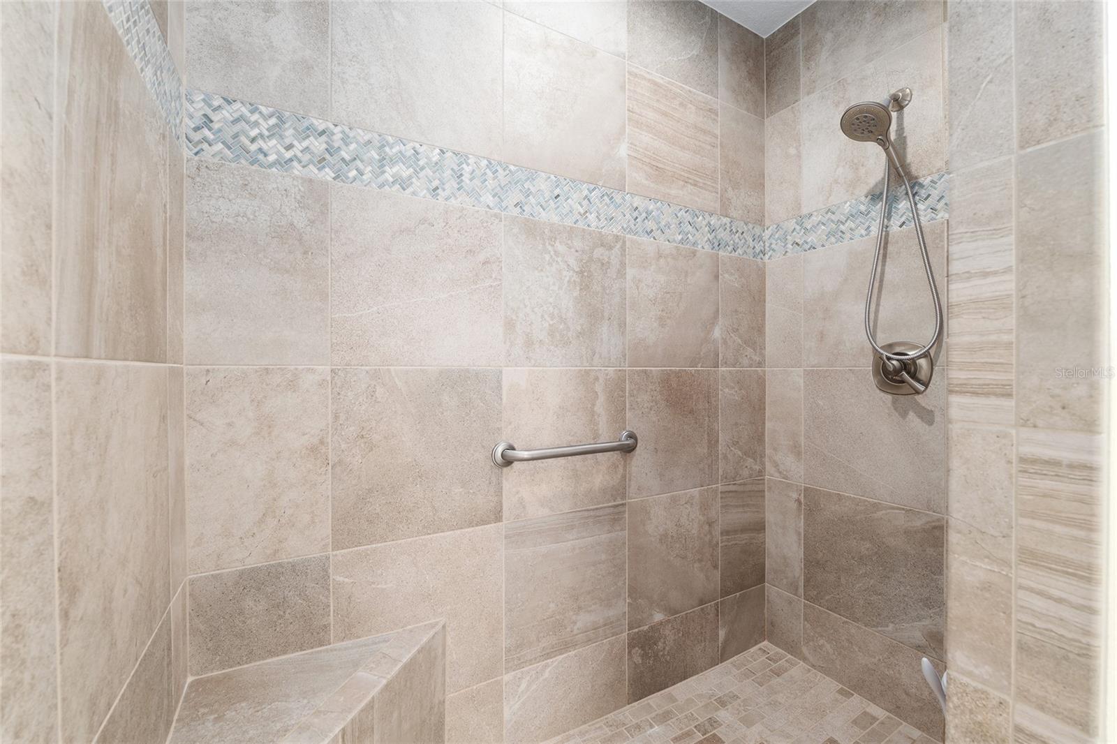 OXFORD OAKS PH 1 UN #833 - Residential