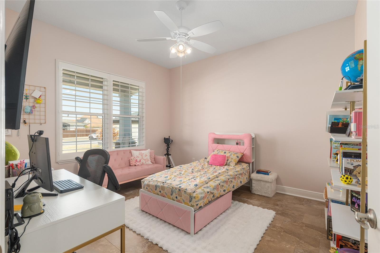 OXFORD OAKS PH 1 UN #833 - Residential