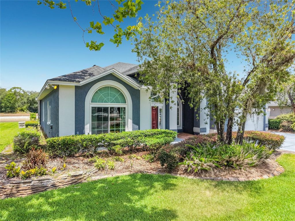 Photo of 1104 Needlewood Loop, Oviedo, FL 32765 (MLS # O6413440)
