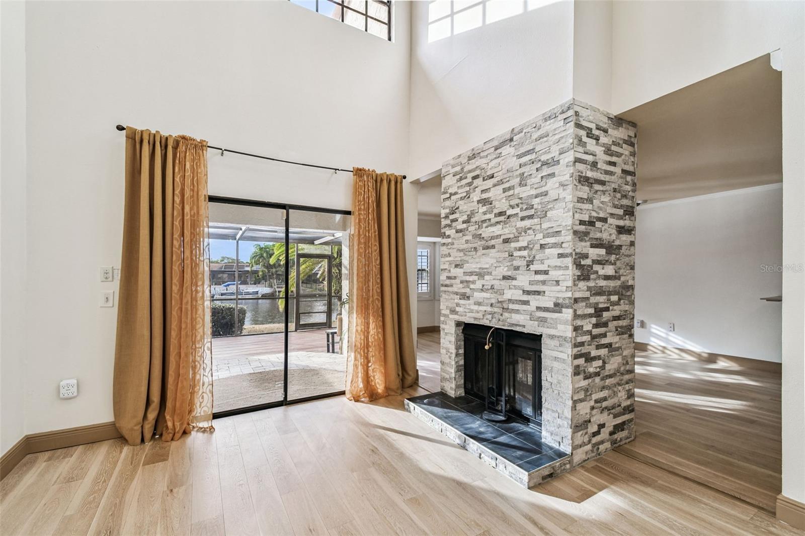 SAN MARINO BAY CONDO 5 - Residential