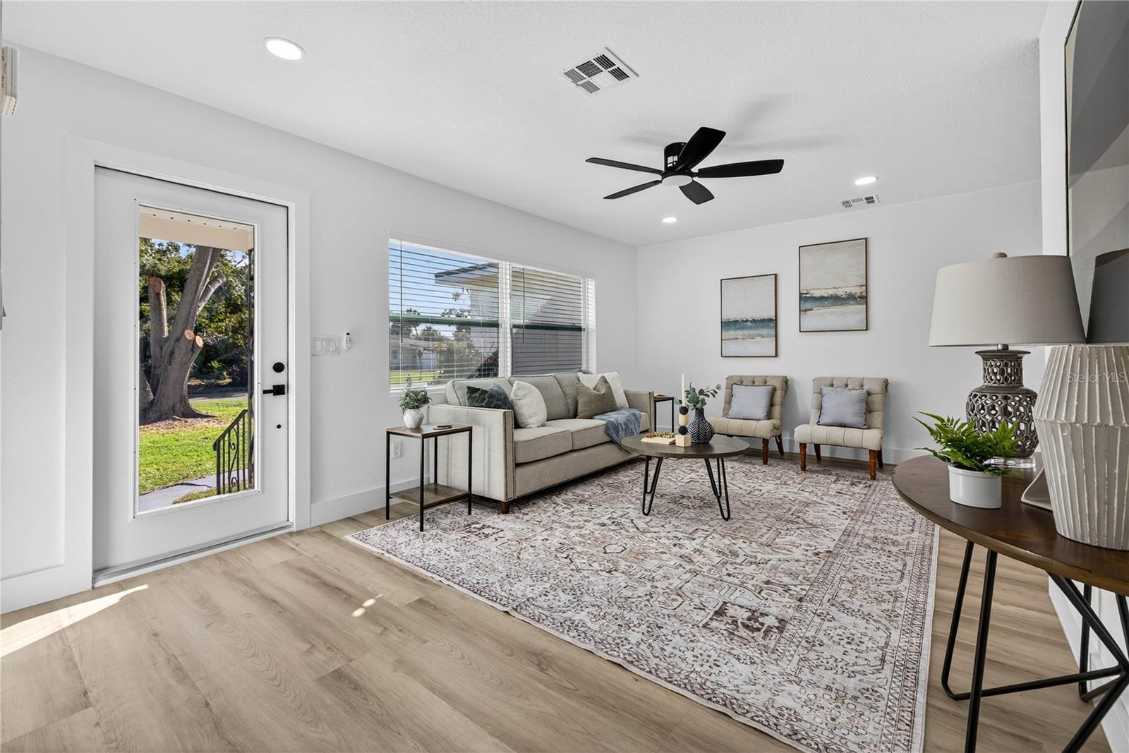 LAMPARILLA SUB - Residential