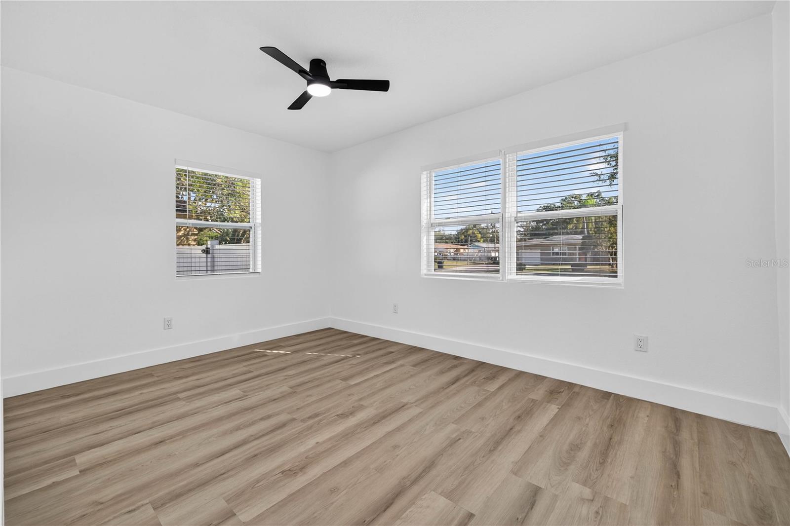 LAMPARILLA SUB - Residential