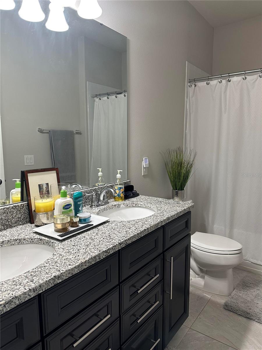LAKEVIEW POINTE/HORIZON WEST P - Residential