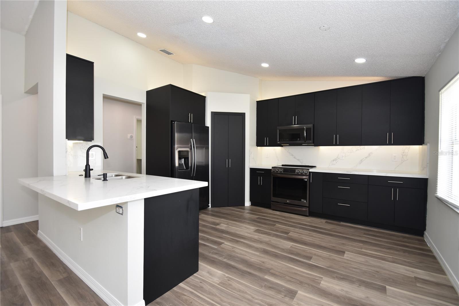 BELLE TERRE - Residential