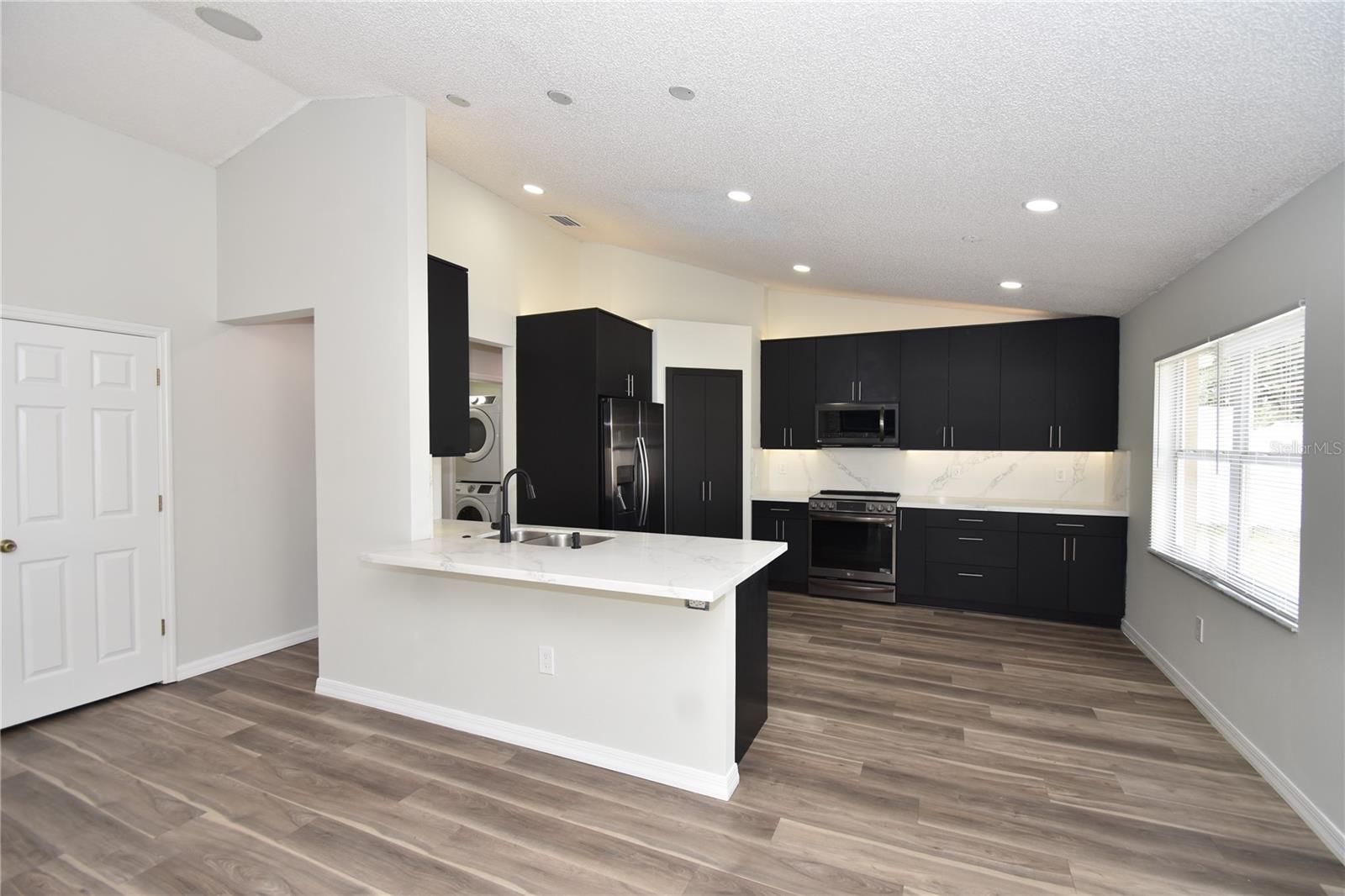 BELLE TERRE - Residential