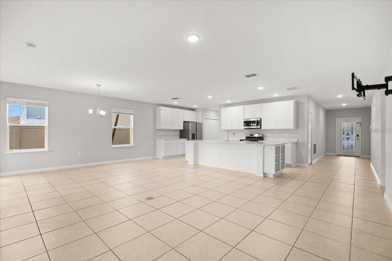 SOLTERRA PH 2C-2 - Residential Lease