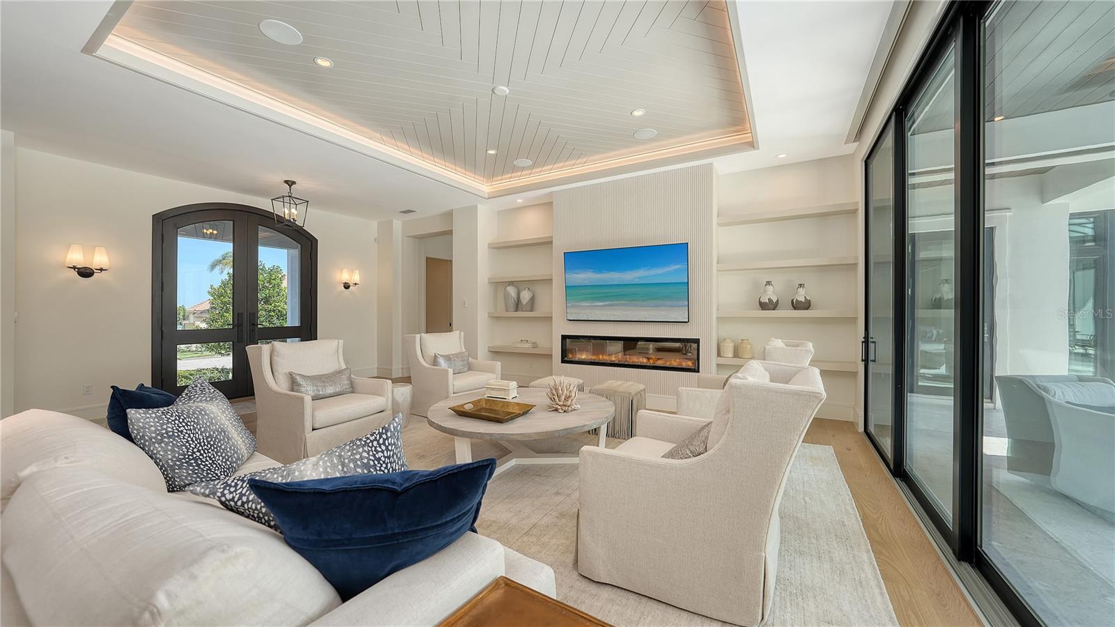612 MOURNING DOVE DRIVE