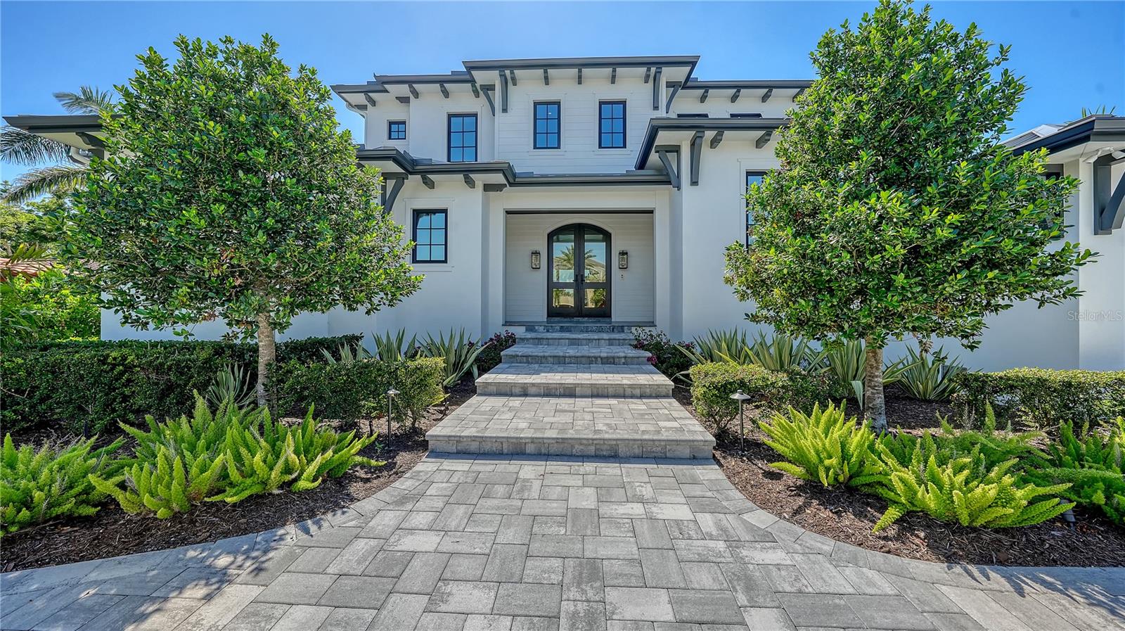 612 MOURNING DOVE DRIVE