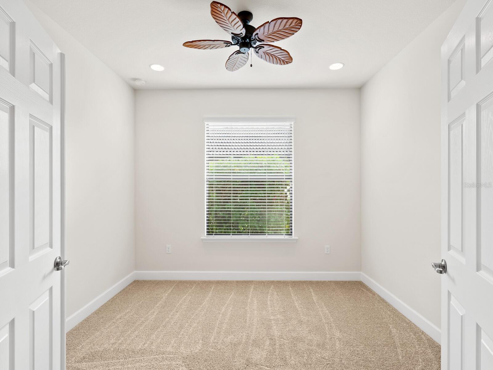 VENETIAN FALLS PH 2 - Residential