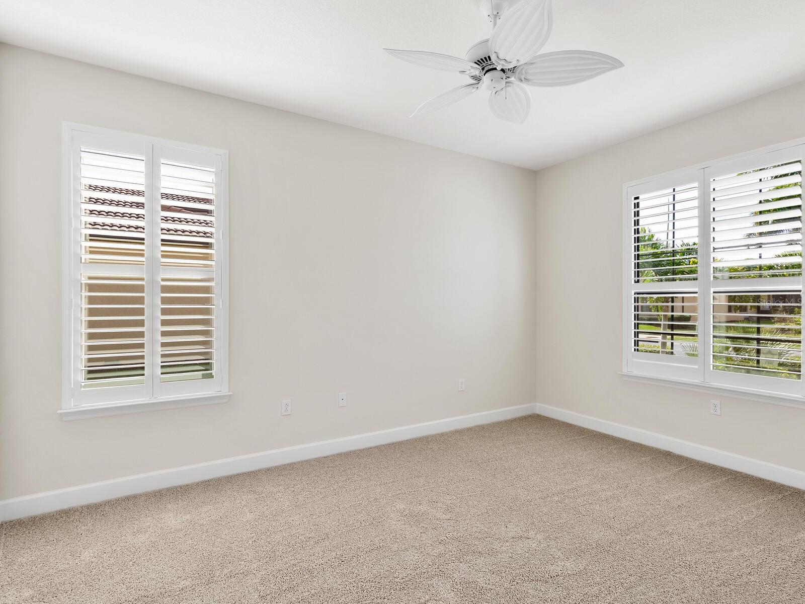 VENETIAN FALLS PH 2 - Residential