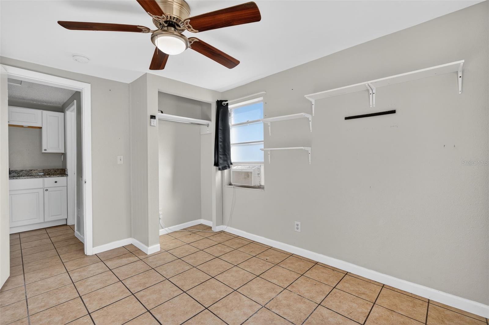 WASHINGTON TERRACE - Residential Lease