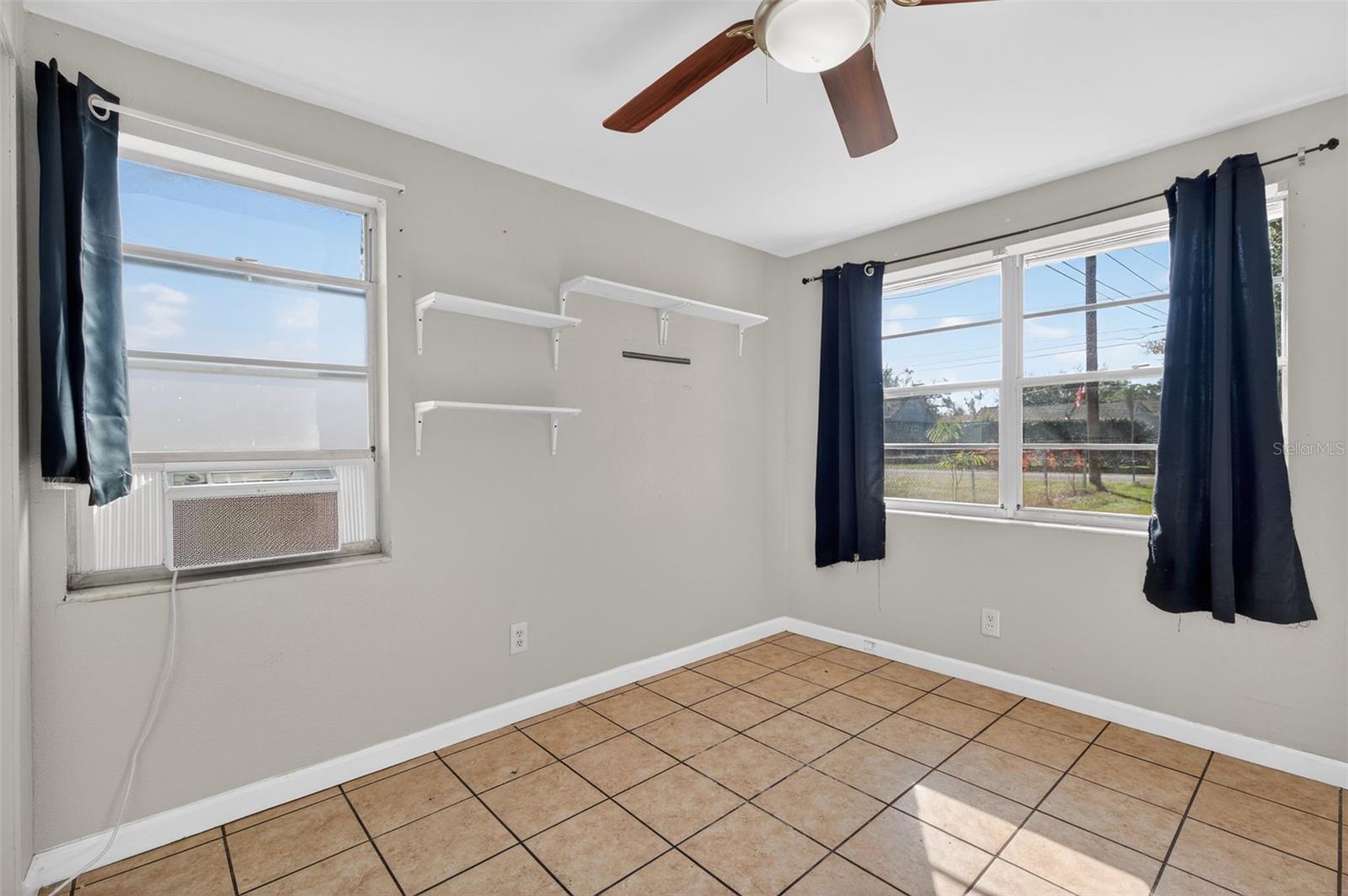 WASHINGTON TERRACE - Residential Lease