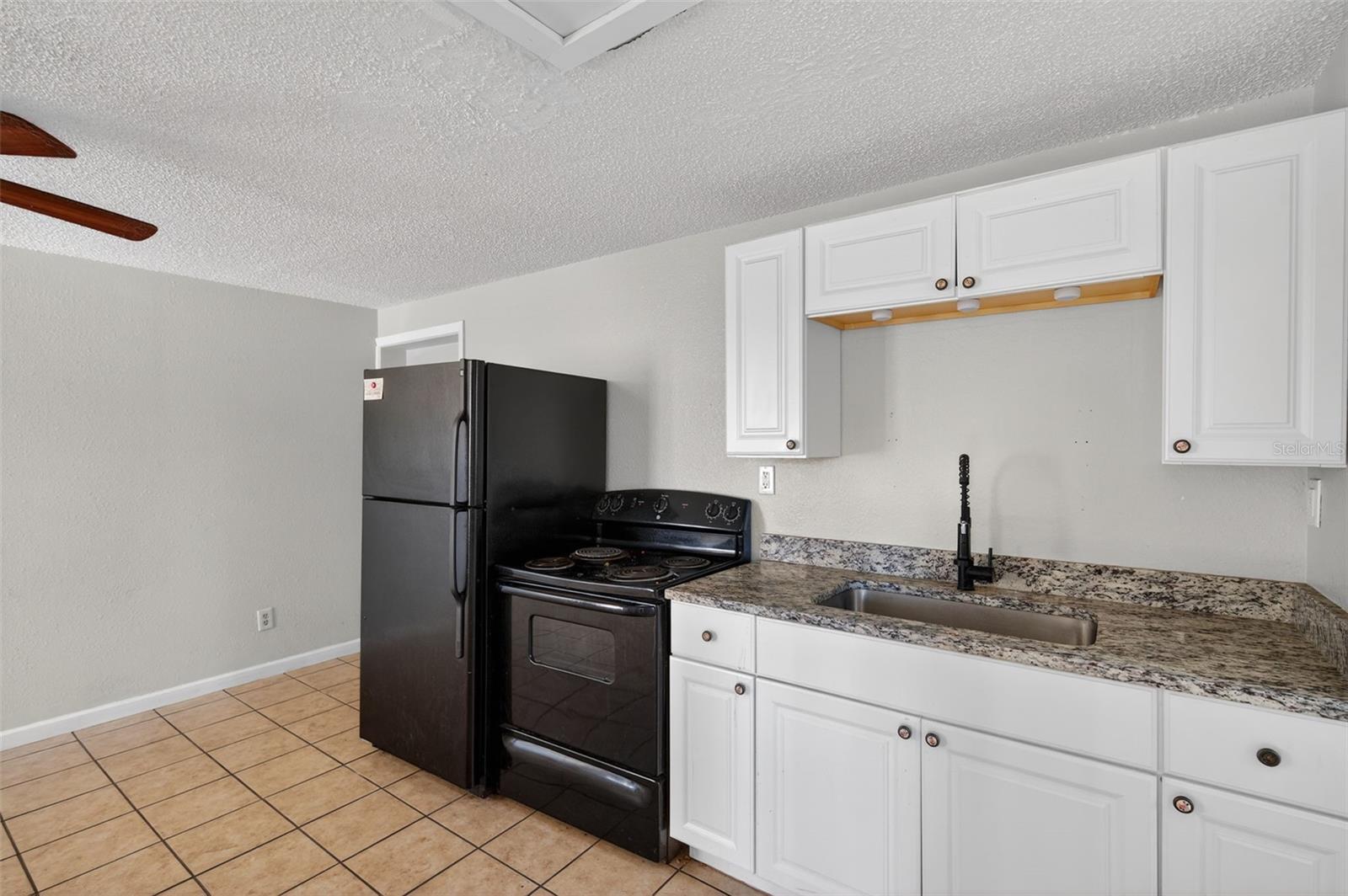 WASHINGTON TERRACE - Residential Lease