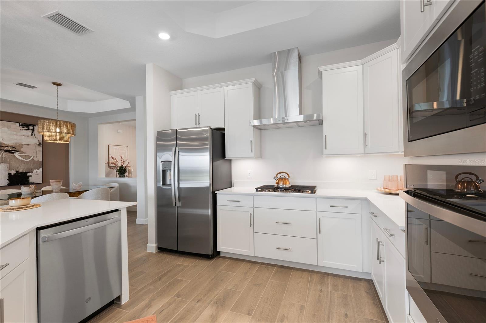 CALUSA COUNTRY CLUB - Residential