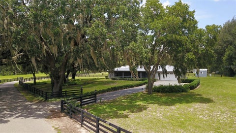 Tiny photo for 16945 W Phil C Peters Road, Winter Garden, FL 34787 (MLS # O6418208)