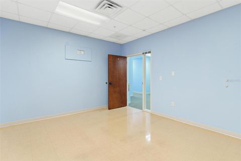 Tiny photo for 1904 Thomas Avenue, Leesburg, FL 34748 (MLS # G5095657)