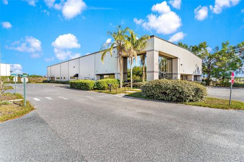 Tiny photo for 1904 Thomas Avenue, Leesburg, FL 34748 (MLS # G5095657)