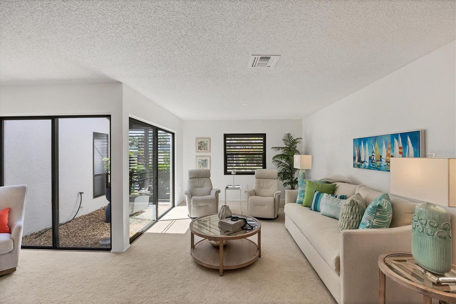 GLEN OAKS MANOR HOMES PH 2 - Residential