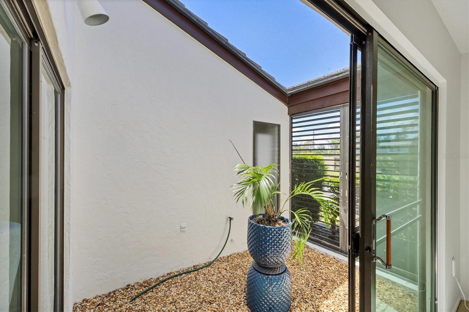 GLEN OAKS MANOR HOMES PH 2 - Residential