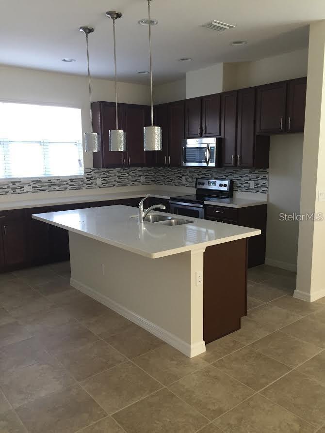 ASHLIN PARK PH 2 - Residential Lease