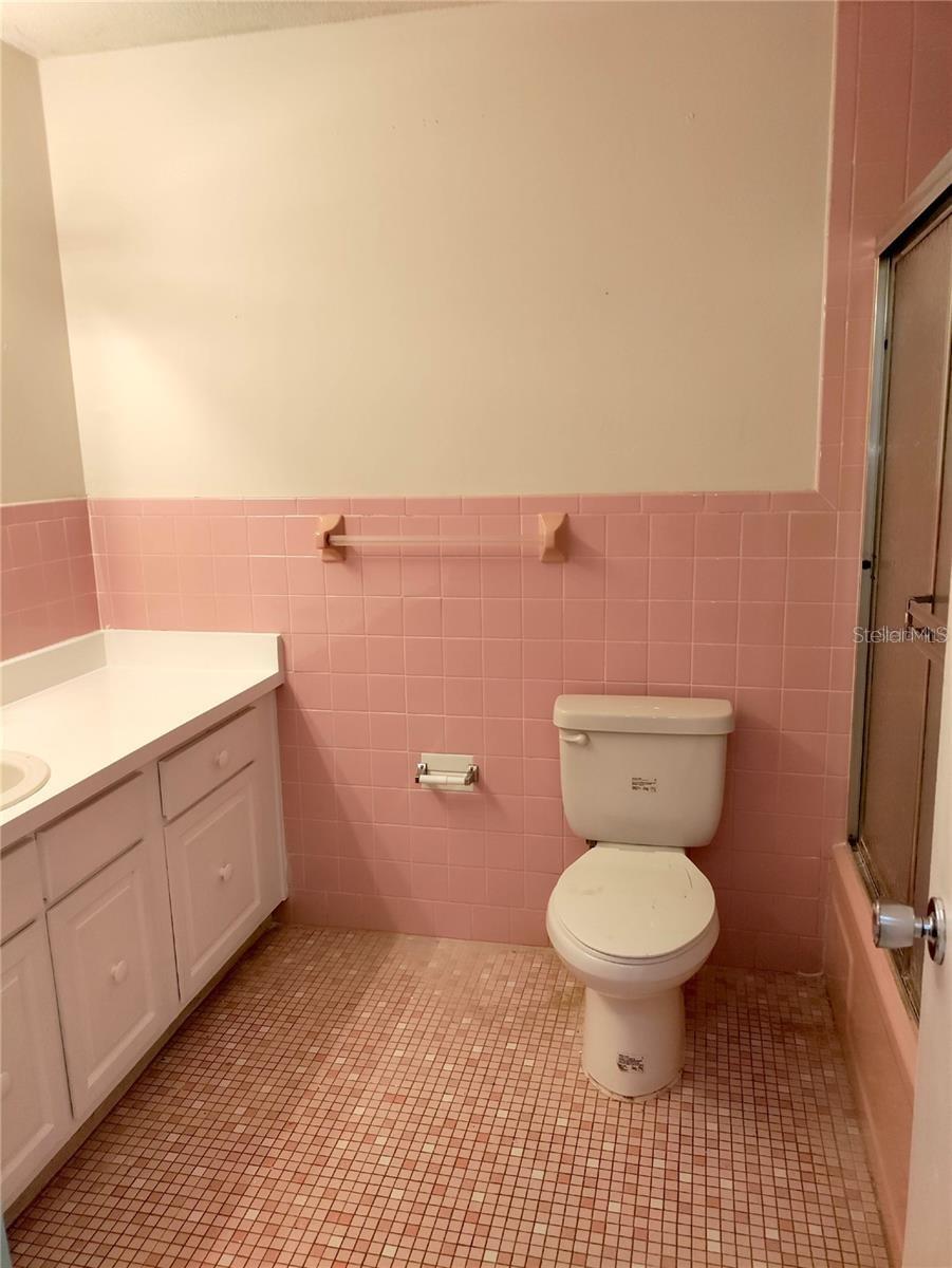LAKE FOREST & LAKE FOREST NORTH - Residential Lease