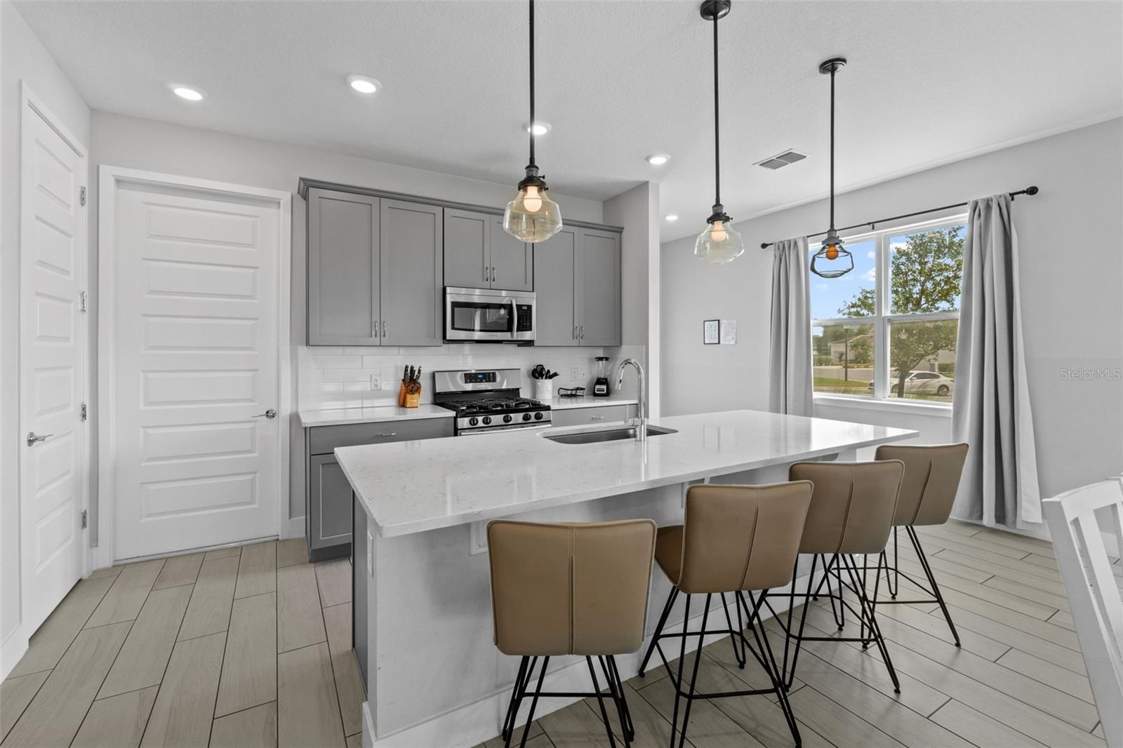 REUNION FAIRWAYS 17 & 18 PH 3 - Residential