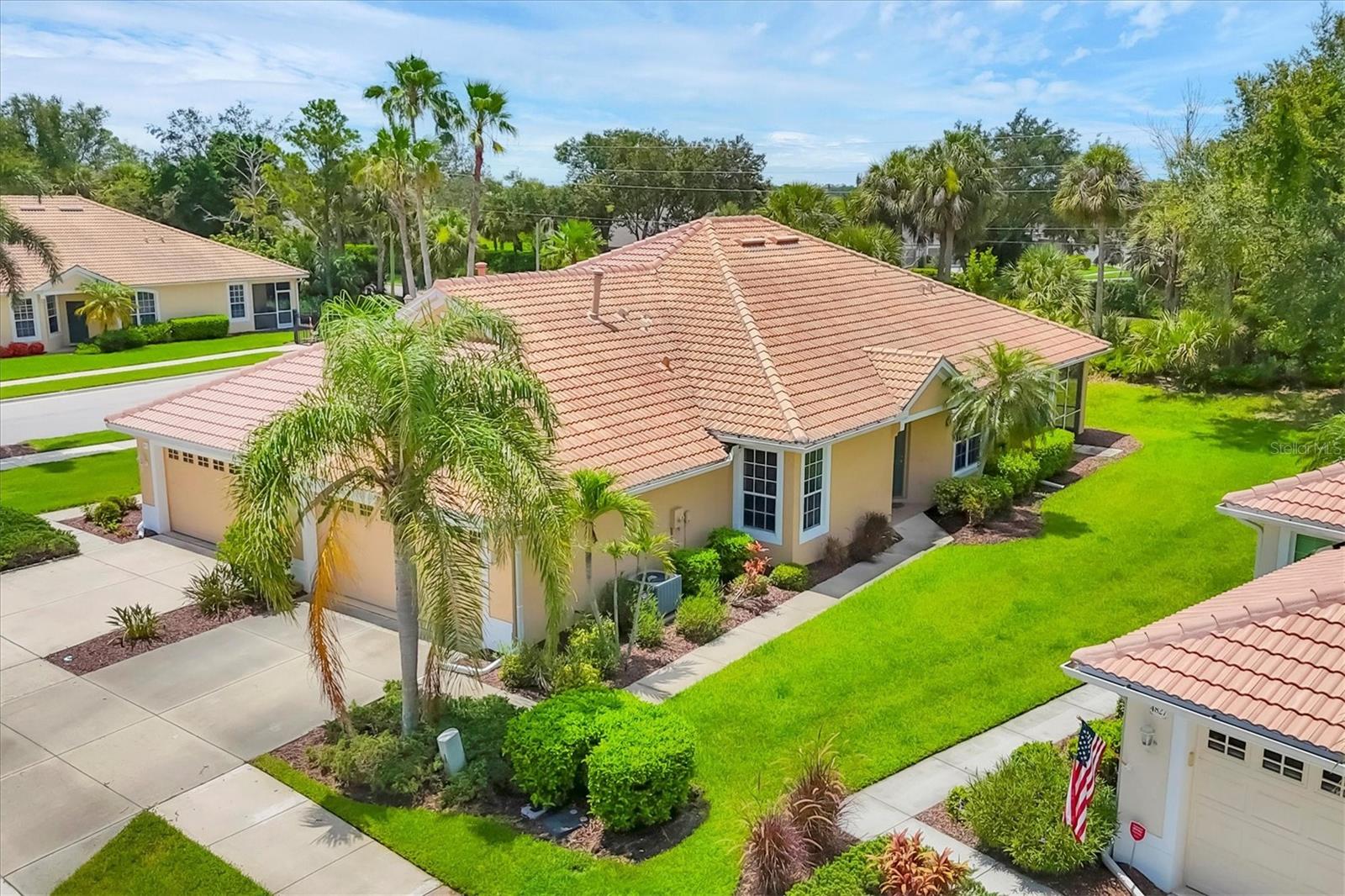 4841 WHISPERING OAKS DRIVE