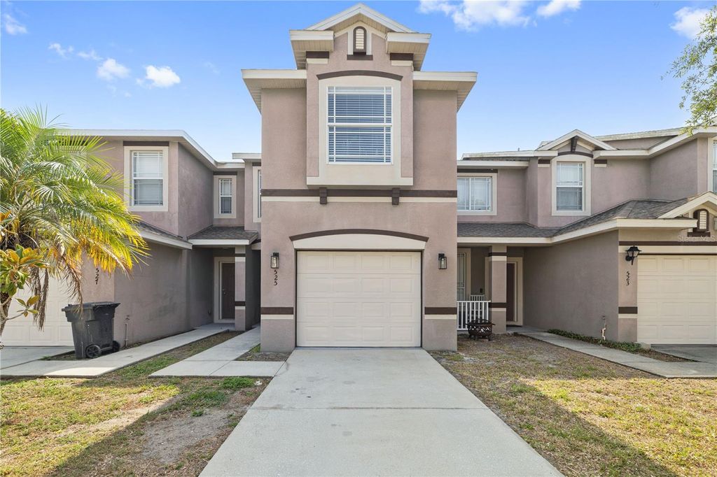 Photo of 527 Glenn Cross Drive, Ruskin, FL 33570 (MLS # TB8390973)