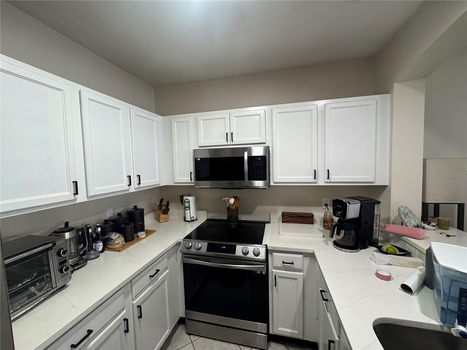 527 GLENN CROSS DRIVE