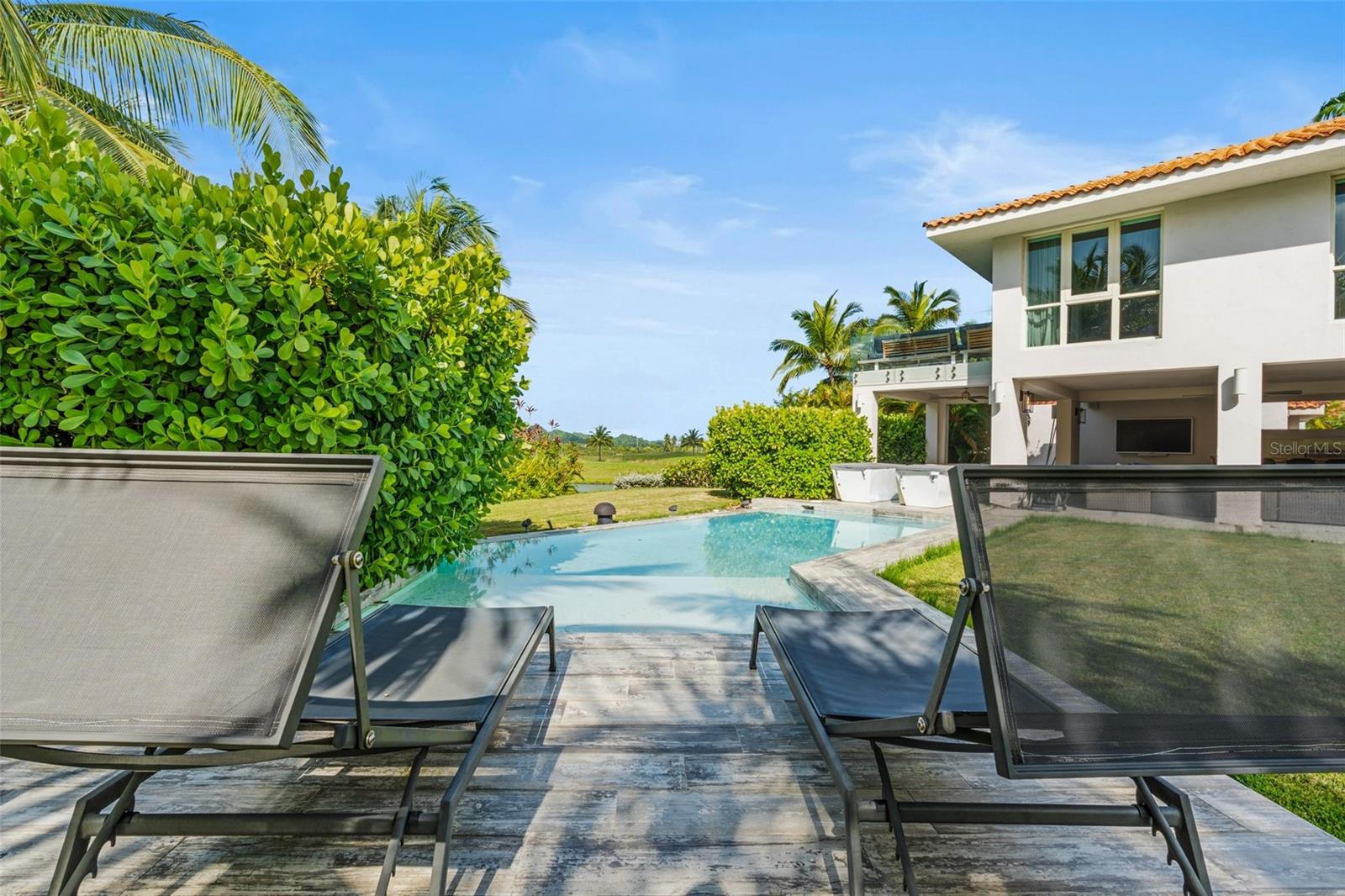 DORADO BEACH EAST - Residential