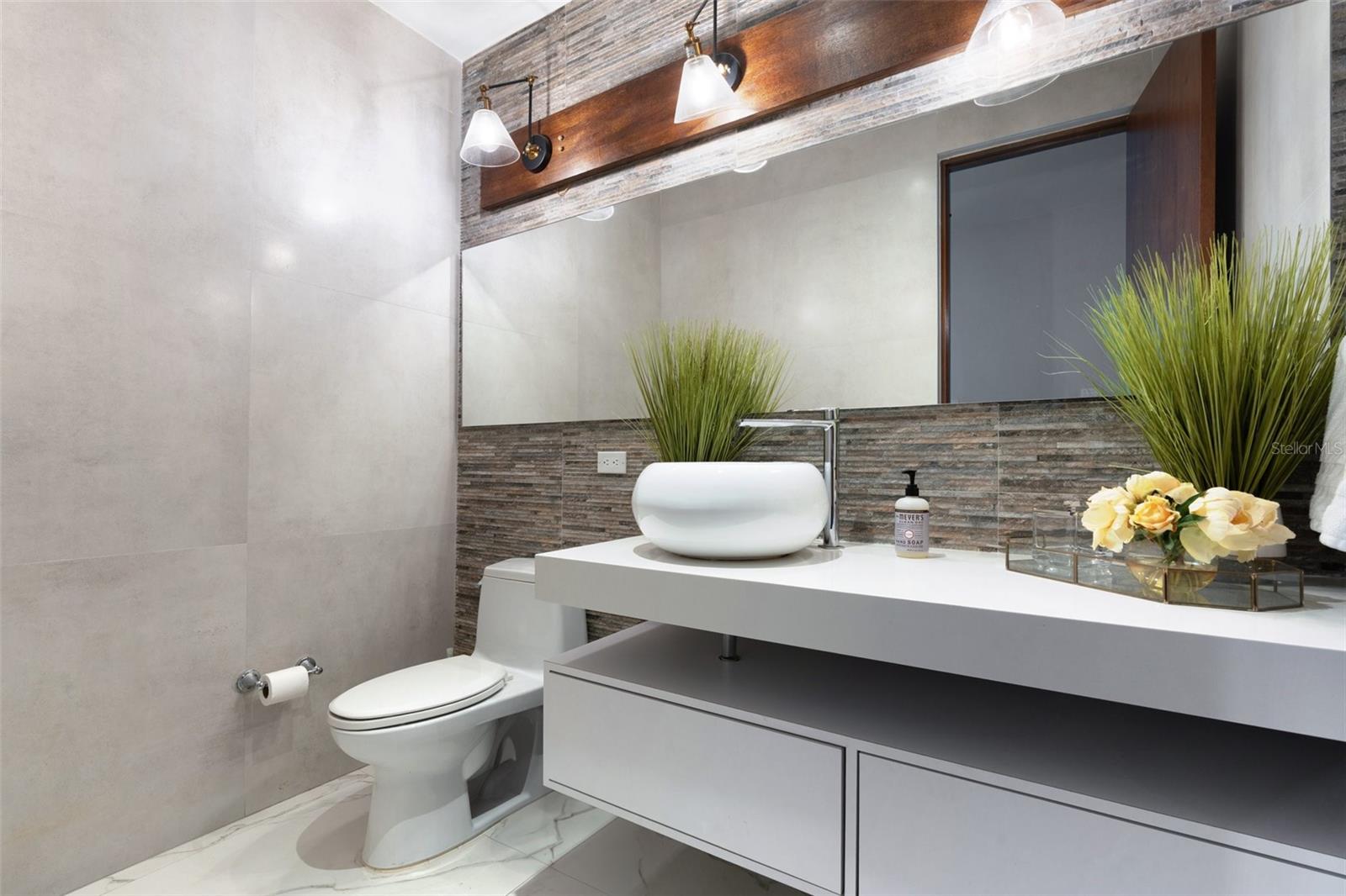 DORADO BEACH EAST - Residential