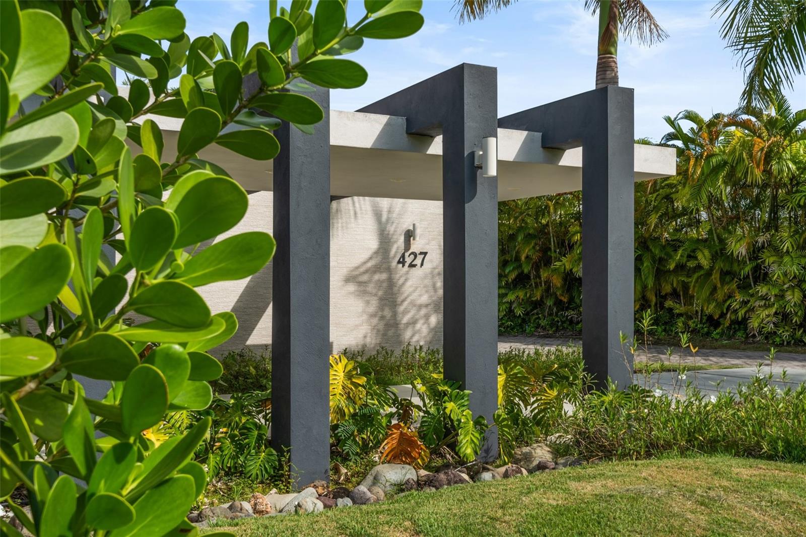 DORADO BEACH EAST - Residential