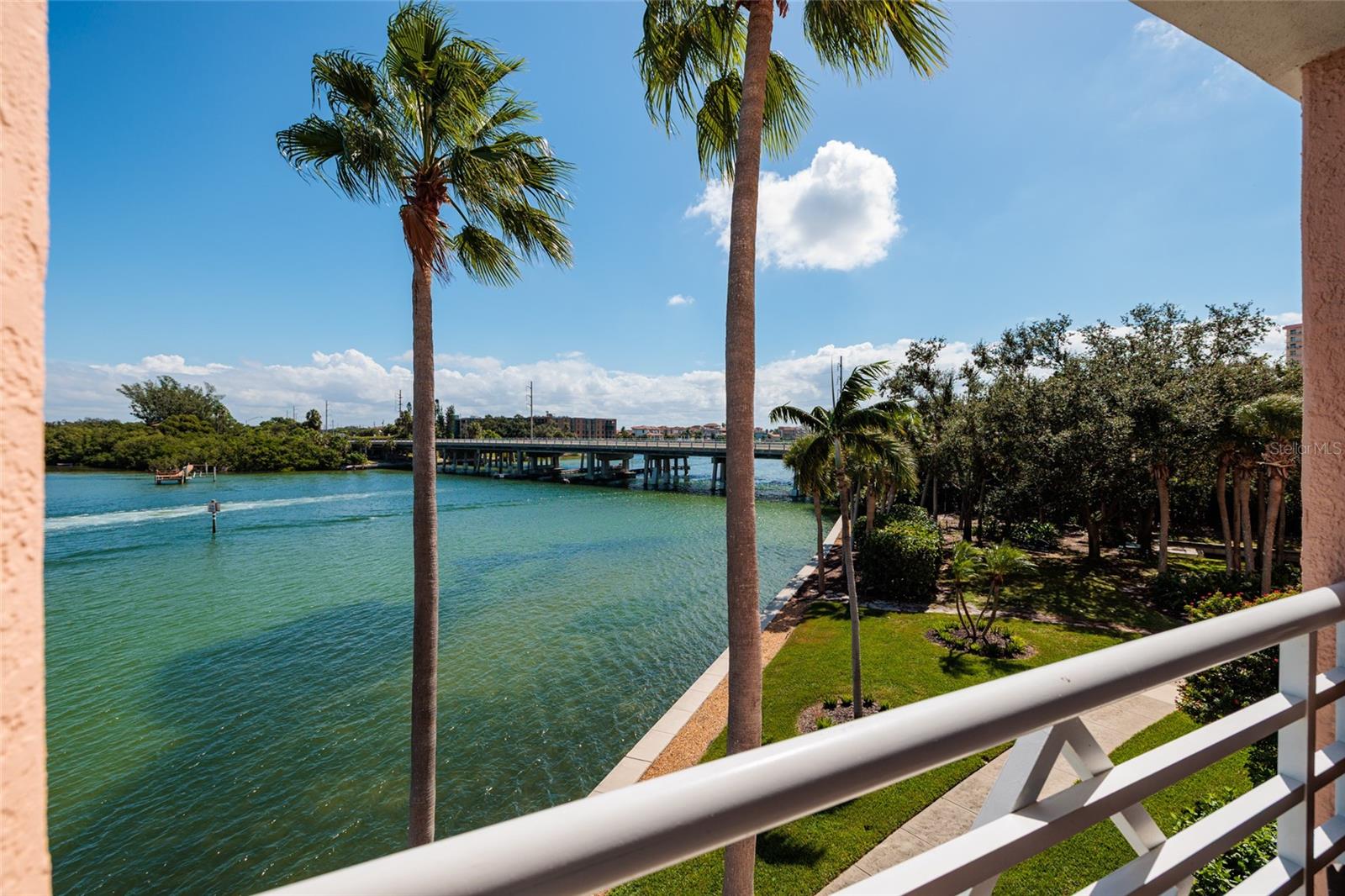 BACOPA BAY CONDO - Residential