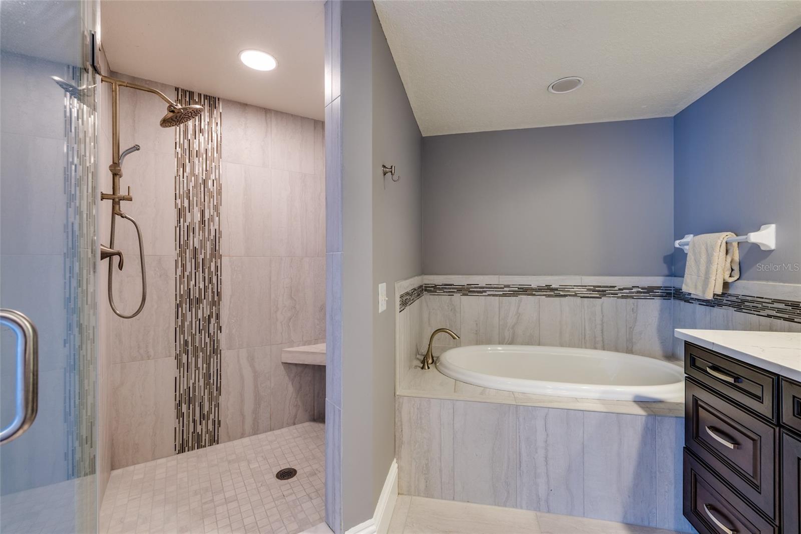 BACOPA BAY CONDO - Residential