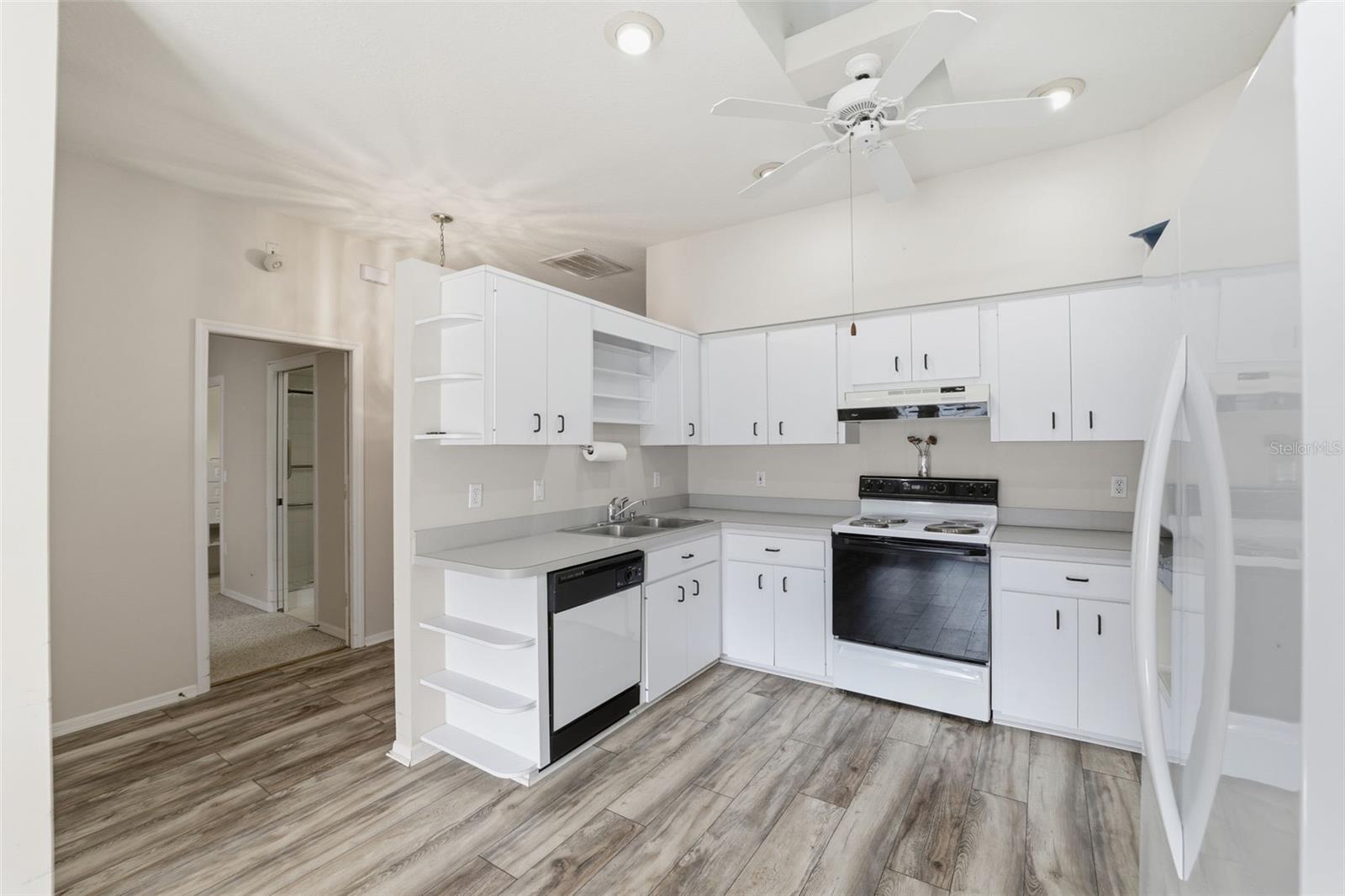 ROYAL OAKS SECOND ADD - Residential