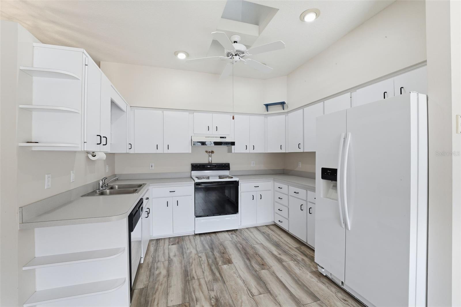 ROYAL OAKS SECOND ADD - Residential