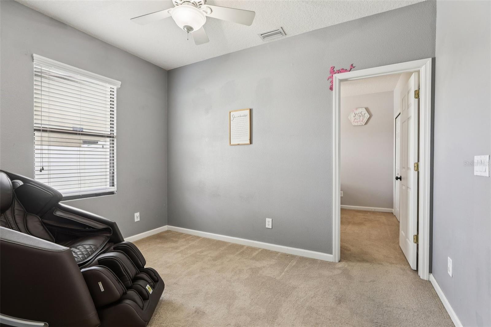 HUNTINGTON LAKES - Residential