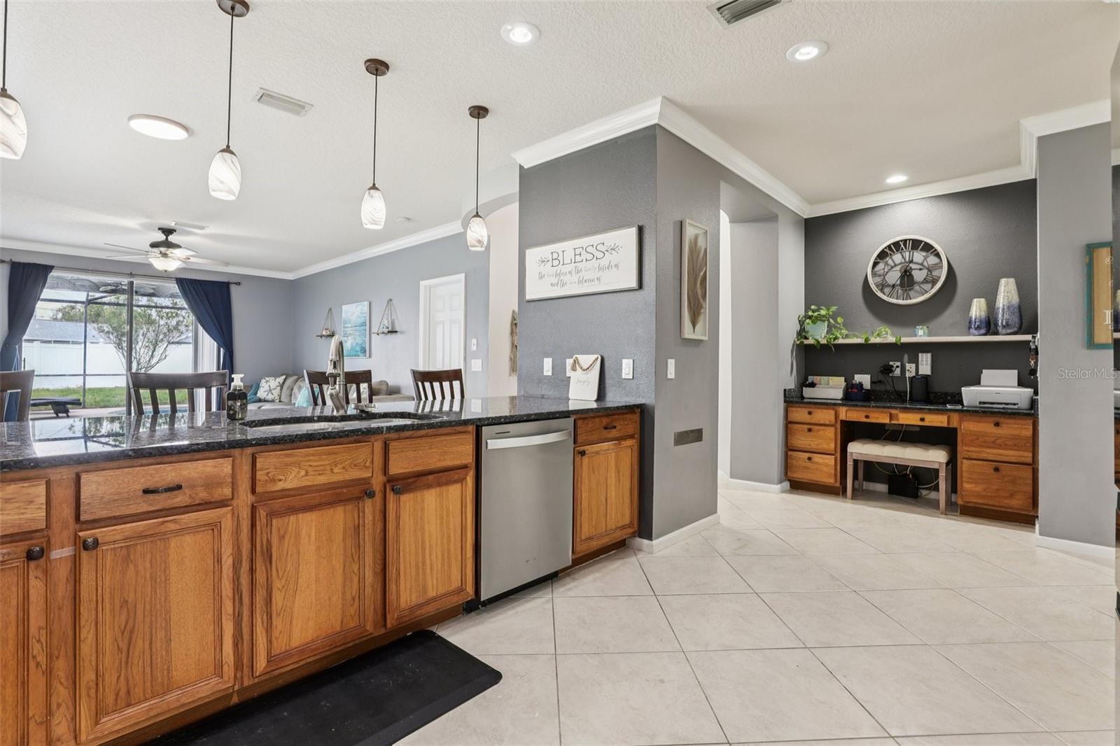 HUNTINGTON LAKES - Residential