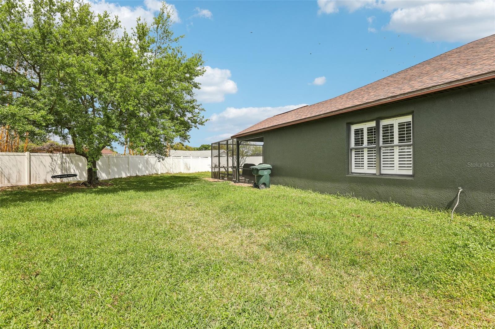 HUNTINGTON LAKES - Residential