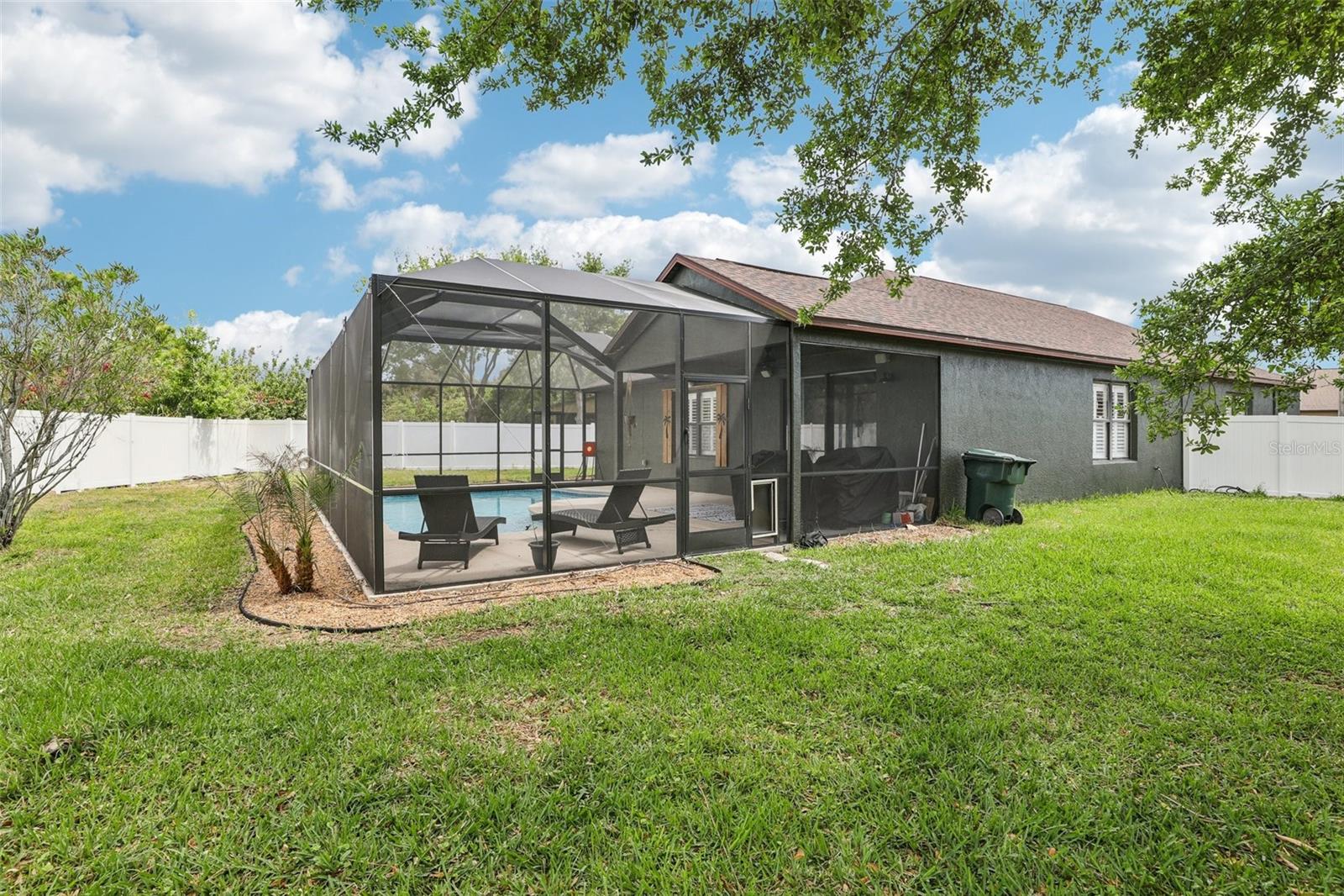 HUNTINGTON LAKES - Residential