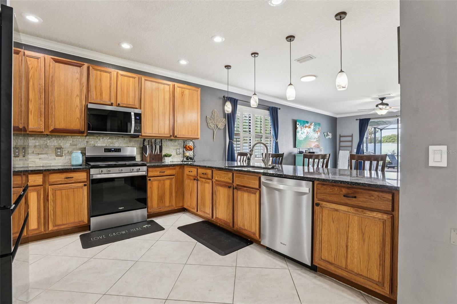 HUNTINGTON LAKES - Residential