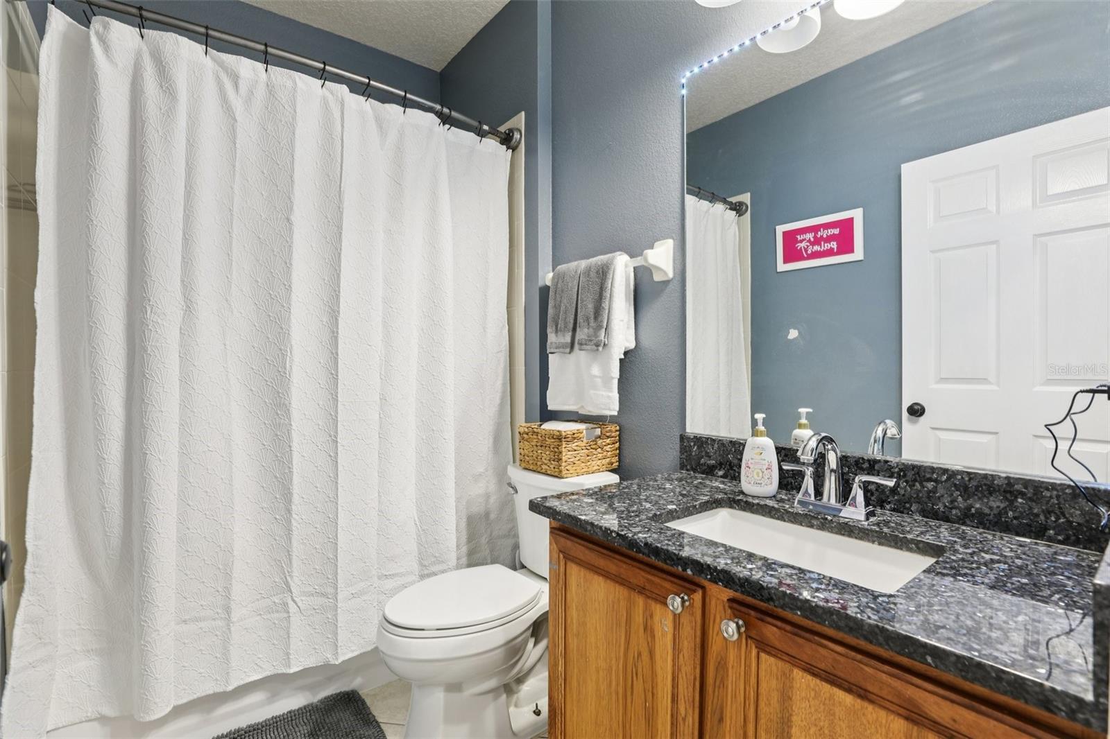 HUNTINGTON LAKES - Residential